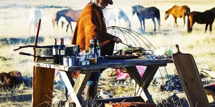 O μαέστρος του ψησίματος – Ο πιο μποέμ σεφ του κόσμου που “παίζει” με 7 διαφορετικές φωτιές