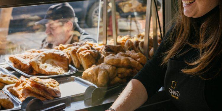 Αγάπη μόνο. Και πιροσκί. Στη Θεσσαλονίκη.