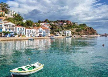 Ικαρία: Tο νησί που οι άνθρωποι ζουν για πάντα – Ένα εκπληκτικό βίντεο