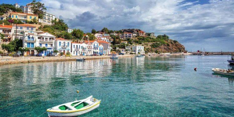 Ικαρία: Tο νησί που οι άνθρωποι ζουν για πάντα – Ένα εκπληκτικό βίντεο