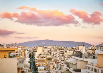 Στο «σφυρί» οικόπεδα, καταστήματα, γραφεία και πάρκινγκ με χαμηλή τιμή εκκίνησης