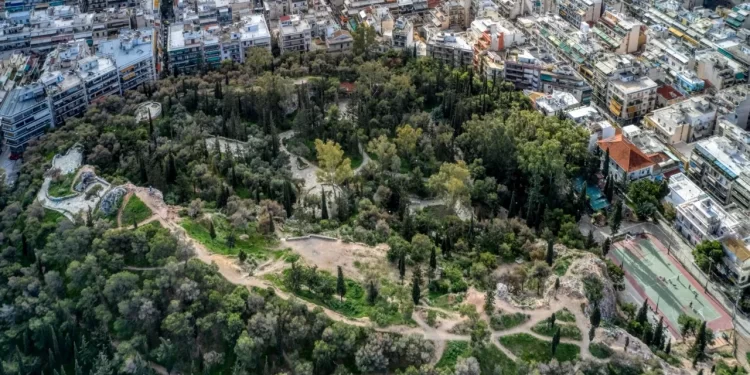 Υψηλό ενδιαφέρον: Αμερικανοί, Γάλλοι και Γερμανοί θέλουν να αγοράσουν ακίνητα στην Ελλάδα