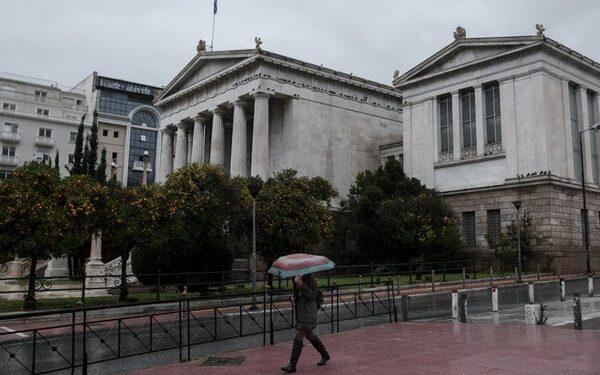 Καιρός: Άστατος με βροχές και καταιγίδες – Έως 18 βαθμούς η θερμοκρασία