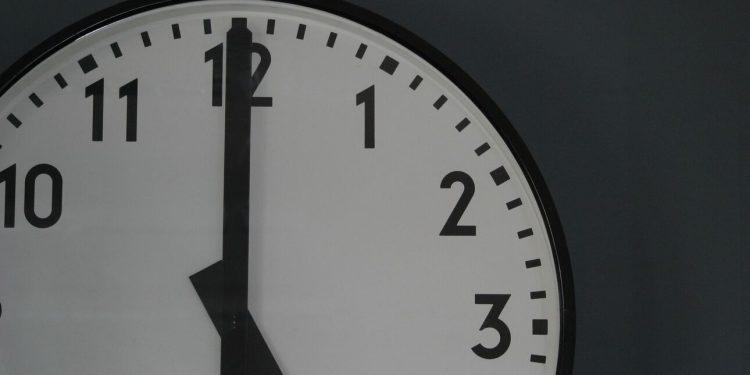 Αλλαγή ώρας: Την επόμενη Κυριακή χάνουμε μία ώρα ύπνου