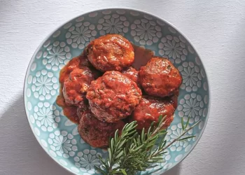 Κεφτεδάκια μπακαλιάρου μπουρδέτο