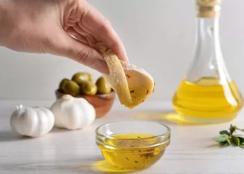 Το υγρό χρυσάφι της Μεσογείου που προφυλάσσει από καρκίνο και νόσο Αλτσχάιμερ