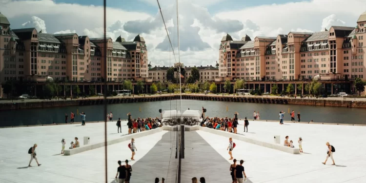 Το Όσλο γίνεται η πρώτη μεγάλη πόλη παγκοσμίως με 100% ηλεκτροκίνητα ΜΜΜ