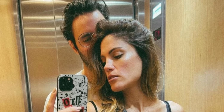 Μαίρη Συνατσάκη: «Αλλάζουν οι ισορροπίες στα ζευγάρια μετά τη γέννηση ενός παιδιού» – Βίντεο