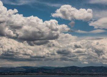 Καιρός: Πτώση της θερμοκρασίας και ισχυροί άνεμοι τη Δευτέρα