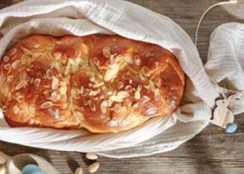 Τσουρέκι από τον Στέλιο Παρλιάρο (ΒΙΝΤΕΟ)