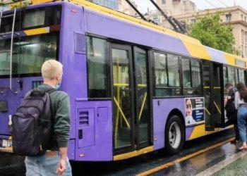 Στάση εργασίας 11:00 – 16:00 σε λεωφορεία και τρόλεϊ