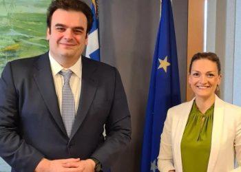 «Η Ελλάδα μας ξεπερνά» -Έπαινοι της υπουργού Ψηφιακής Διακυβέρνησης της Βαυαρίας για τη χώρα μας