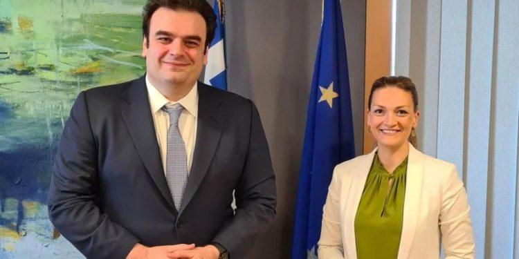 «Η Ελλάδα μας ξεπερνά» -Έπαινοι της υπουργού Ψηφιακής Διακυβέρνησης της Βαυαρίας για τη χώρα μας