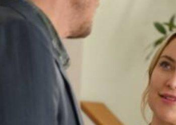 Συγγραφέας Κατά Λάθος: Η ταινία του Μάικλ Μάρεν για έναν μυστηριώδη προσκεκλημένο λογοτεχνικού φεστιβάλ