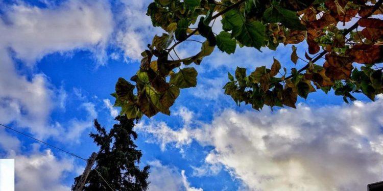 Μεγάλη Πέμπτη με ηλιοφάνεια και τον υδράργυρο στους 24 βαθμούς -Ψήσιμο του οβελία με βροχές