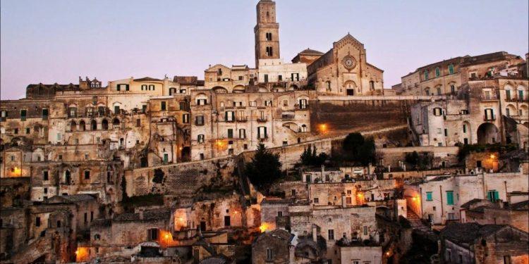 Ματέρα: H πανάρχαια πέτρινη πόλη που πρωταγωνιστεί στις ταινίες για τη ζωή του Χριστού
