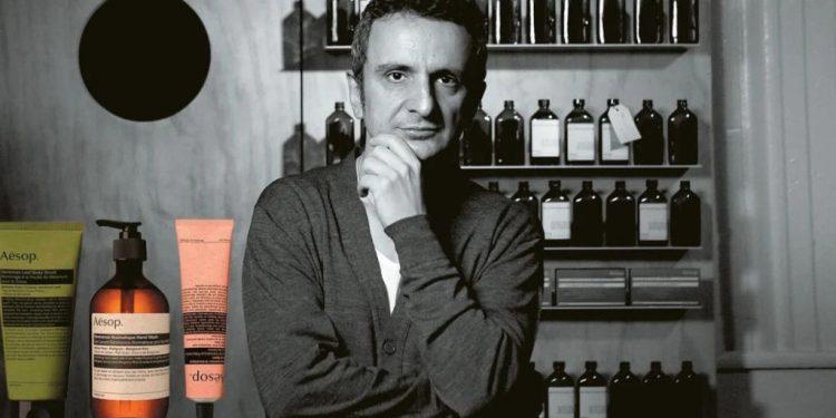 Dennis Paphitis: Αυτός είναι ο Έλληνας που πούλησε «συνταγή ομορφιάς» στη L’Oreal για €3,4 δισ.