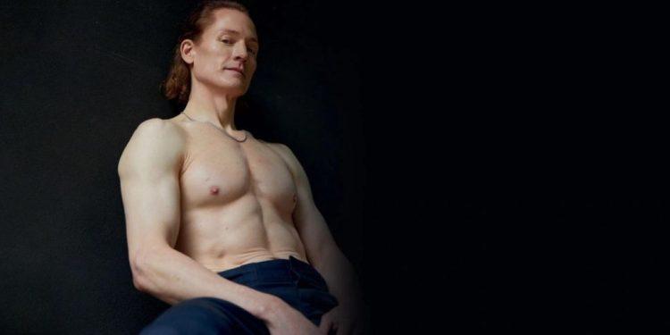 Ποιος είναι ο Μπράιαν Τζόνσον, ο άνθρωπος που «πάγωσε» τον χρόνο