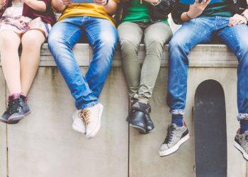 Η εφηβεία του σήμερα: «Τα παιδία (δεν) παίζει»