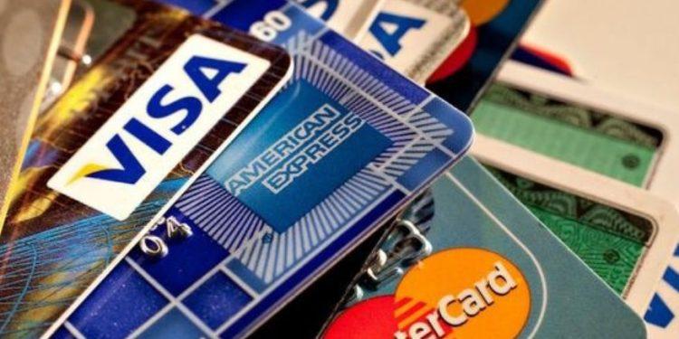 Ηλεκτρονικές συναλλαγές: Νέο άλμα 14% στις πληρωμές με «πλαστικό» χρήμα