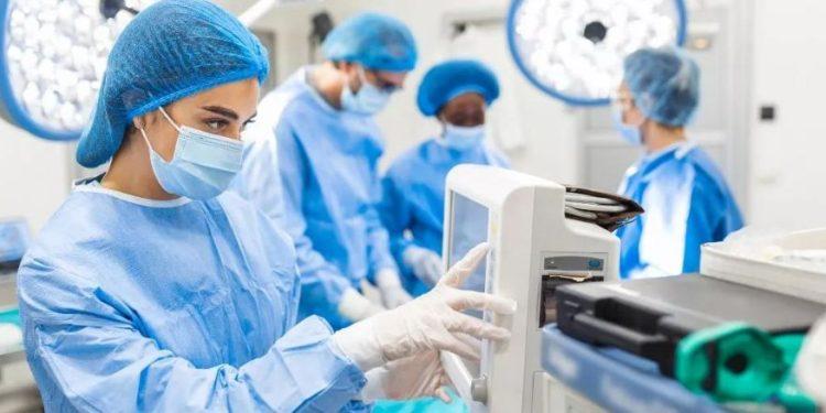 Συναγερμός από ΗΠΑ και Μεξικό για μηνιγγίτιδα που σχετίζεται με αισθητικές επεμβάσεις