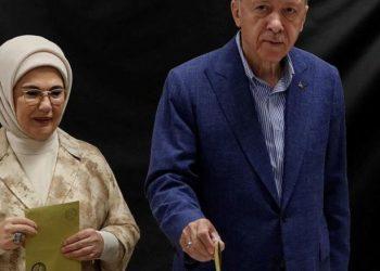 Εκλογές στην Τουρκία: Προβάδισμα Ερντογάν με 52,9%, στο 47% ο Κιλιτσντάρογλου στο 87,5% των ψήφων