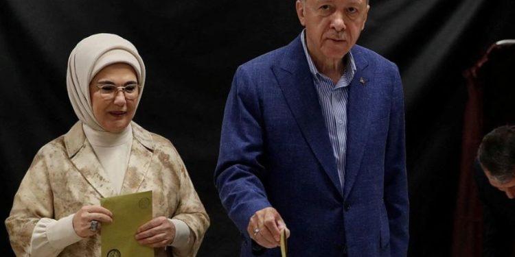 Εκλογές στην Τουρκία: Προβάδισμα Ερντογάν με 52,9%, στο 47% ο Κιλιτσντάρογλου στο 87,5% των ψήφων