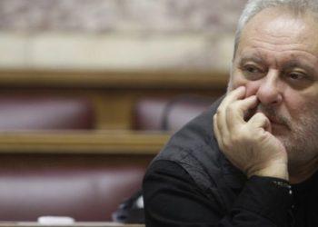 Ψαριανός: Επίθεση σε καθηγητές – Τους αποκαλεί «σκουλήκια, αλήτες και μαφιόζους