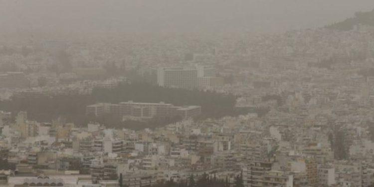 Καιρός: Αφρικανική σκόνη με λασποβροχές το σκηνικό του καιρού την Τρίτη