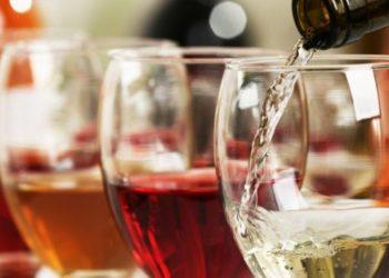 Το ένα στα δύο μπουκάλια που καταναλώνονται είναι χύμα κρασί