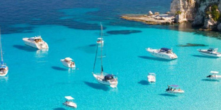 Τουρισμός: Η αυξημένη ζήτηση υπόσχεται ρεκόρ για την τουριστική σεζόν στη νότια Ευρώπη