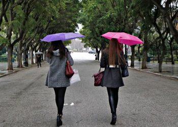 Καιρός: Βροχές και καταιγίδες σήμερα – Ποιες περιοχές επηρεάζονται