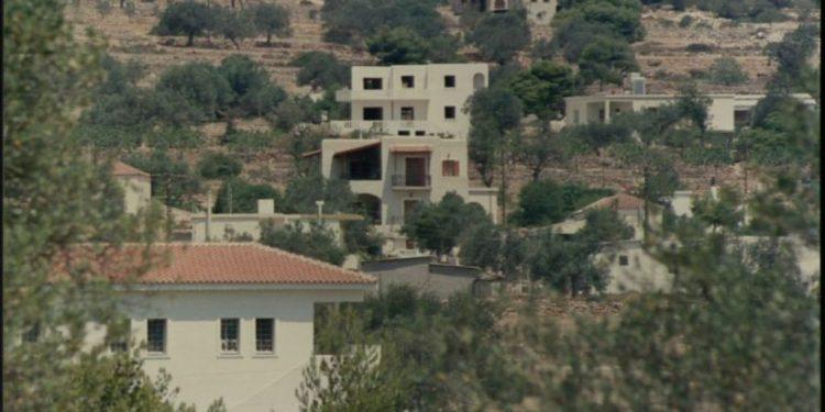 Εκτός σχεδίου δόμηση: Συμβολαιογράφοι, δικηγόροι, μηχανικοί και ιδιοκτήτες ακινήτων ζητούν λύση