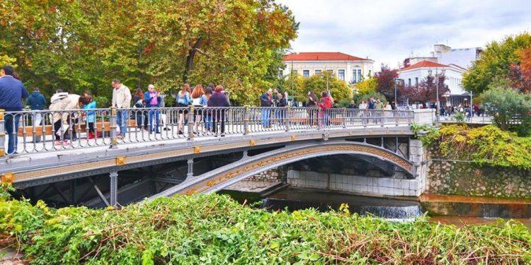 Τρίκαλα: Τραγωδία σε σχολική εκδρομή, 15χρονη μαθήτρια πέθανε σε νυχτερινό μαγαζί