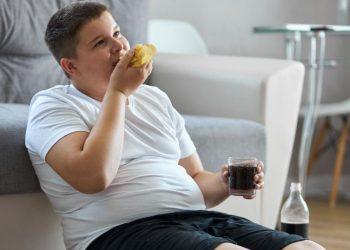 Παχυσαρκία: Παγκόσμια «πρωταθλήτρια» η Ελλάδα στους κάτω των 20 ετών