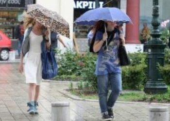 Καιρός: Βροχές και σποραδικές καταιγίδες σήμερα – Πότε αναμένεται εξασθένηση των φαινομένων