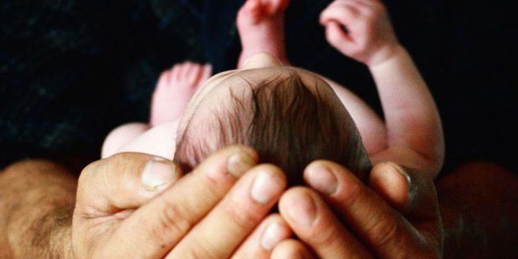Σούρας για Σύνδρομο Ξεχασμένου Μωρού: «Οφείλεται σε στιγμιαία απώλεια μνήμης» – Πότε μπορεί να συμβεί