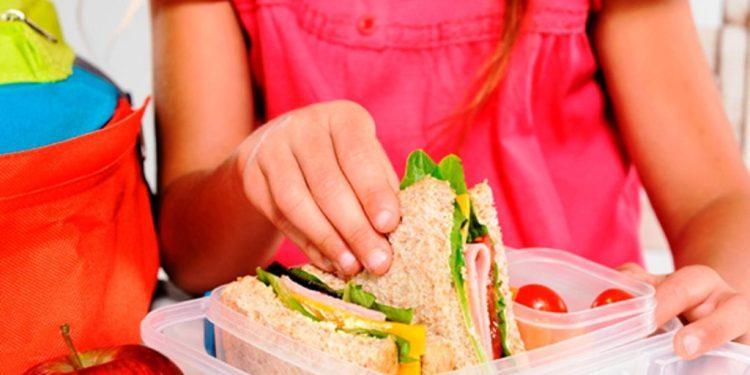 Ευρωπαϊκό Κοινοβούλιο: Αύξηση του προϋπολογισμού για τα γεύματα στα σχολεία