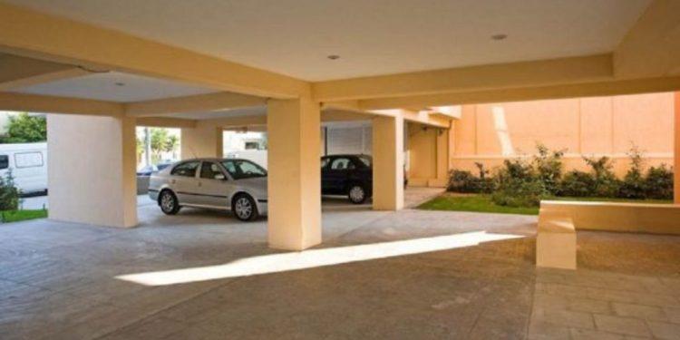 Ακίνητα: Πηγή κινδύνων οι πιλοτές στα παλιά κτίρια