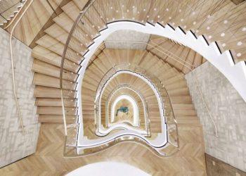 Ο πλουσιότερος άνθρωπος του κόσμου χάθηκε μέσα στο μαγαζί του