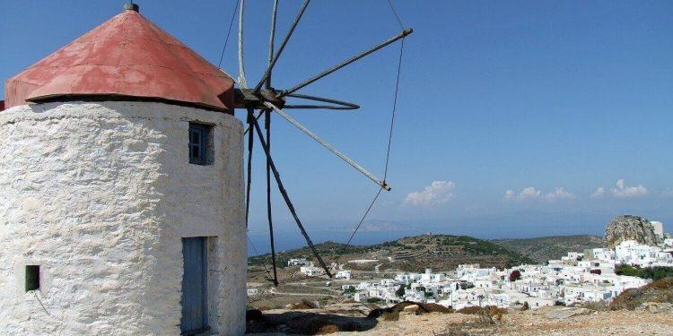 Ιδιαίτερα κολακευτικές αναφορές επιφυλάσσουν για τη Μήλο έγκυρα γαλλικά μέσα ενημέρωσης