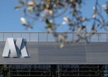 Mytilineos: Τι ζυγίζει και τι σημαίνει για την οικονομία η μεταφορά της έδρας εκτός Ελλάδας