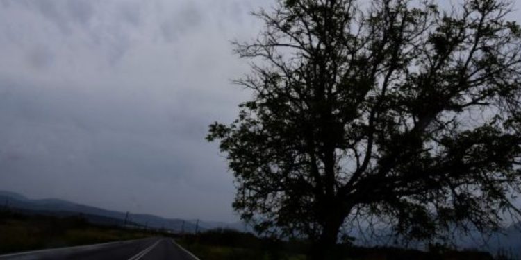 Καιρός: Βροχές και καταιγίδες το απόγευμα σε 3 περιοχές – Εως 29 βαθμούς η θερμοκρασία