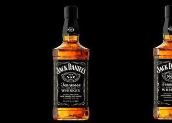 Jack Daniel΄s: Δικαστική νίκη στη διαμάχη με το εμπορικό σήμα του παιχνιδιού σκύλου «Bad Spaniels»