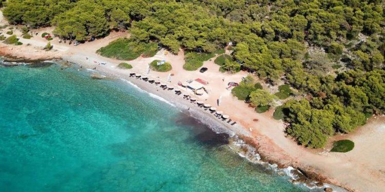 3 ελληνικά νησιά στο top 10 των «λιγότερο γνωστών» μεσογειακών προορισμών της Τelegraph