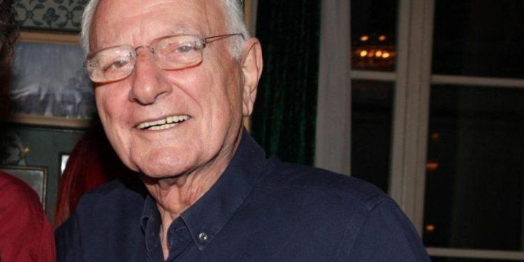 Κώστας Χαρδαβέλλας: Ντρέπομαι που λέω για τους μισθούς που παίρναμε, εσείς σήμερα παίρνετε ψίχουλα