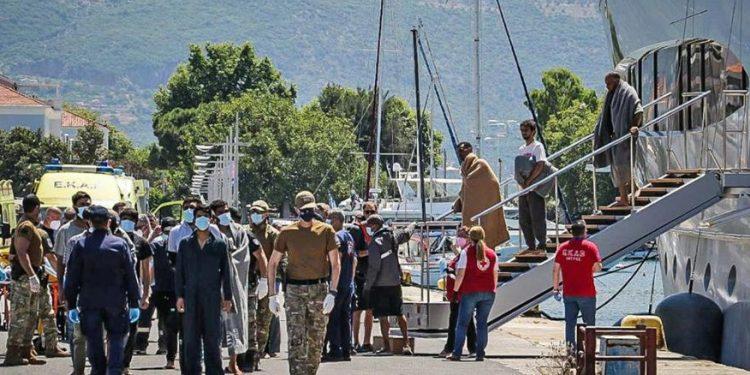 Ναυάγιο στην Πύλο: Συνέλαβαν επτά από τους διακινητές
