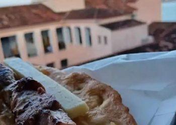 Γύθειο – Το ιδιαίτερο, μανιάτικο street food ή ένα αλλιώτικο σουβλάκι