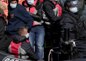 Βρετανία: Περισσότερες από 10.000 θαλάσσιες αφίξεις μεταναστών εντός 2023