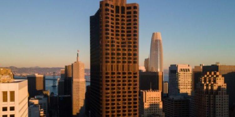 Εμπορικά ακίνητα: Οι εργαζόμενοι προτιμούν την τηλεργασία προκαλώντας νέα κρίση